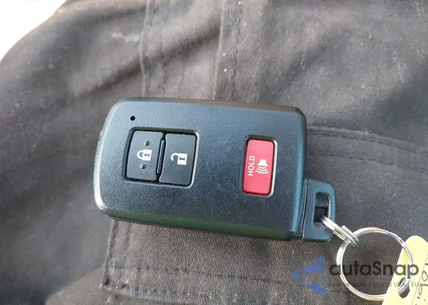 2024 Toyota Rav4 Xle z USA, uszkodzony, nr VIN 2T3W1RFVXRW309689